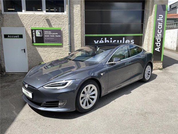 AddIsCar: Tesla Model S
